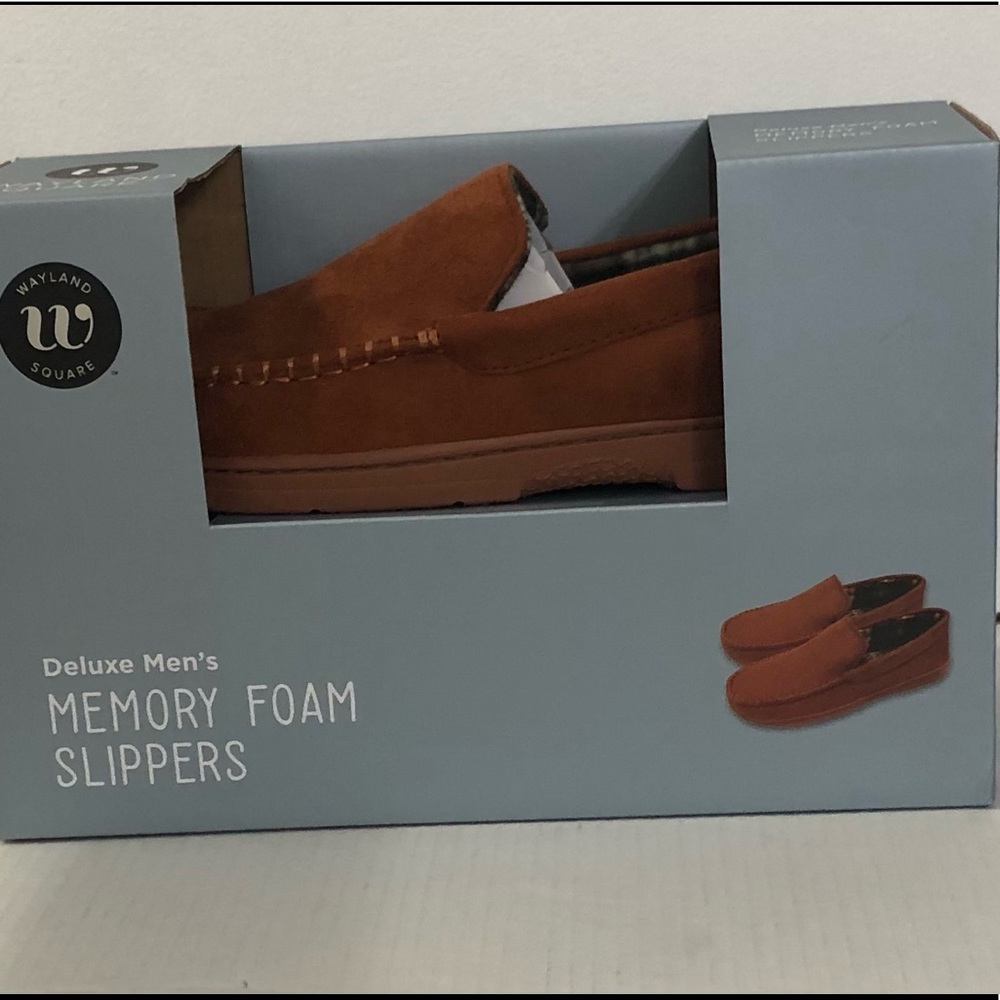 Deluxe men's memory foam slippers brown. Large